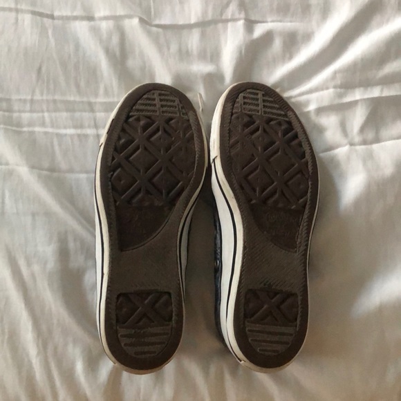 Converses - Picture 4 of 4